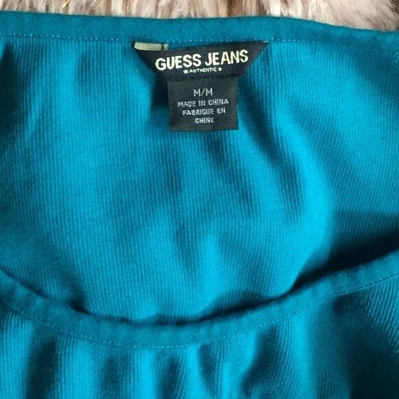 Guess top women’s size medium turquoise aqua long shirt good coverage modest - Picture 4 of 10